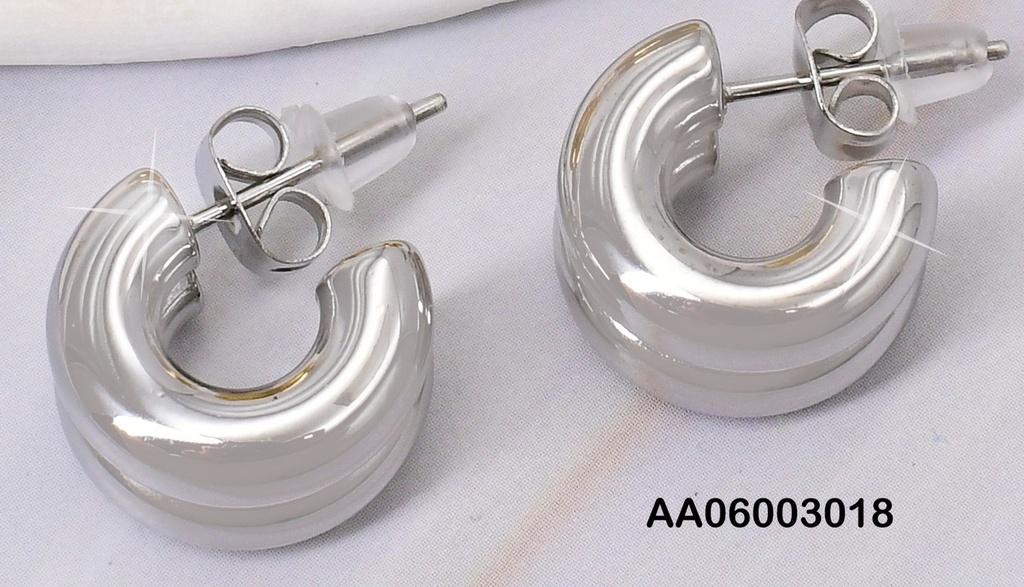 ARETES PLAT "CC" GRUESA PEQ. KE112915/EA1116 10.40MM