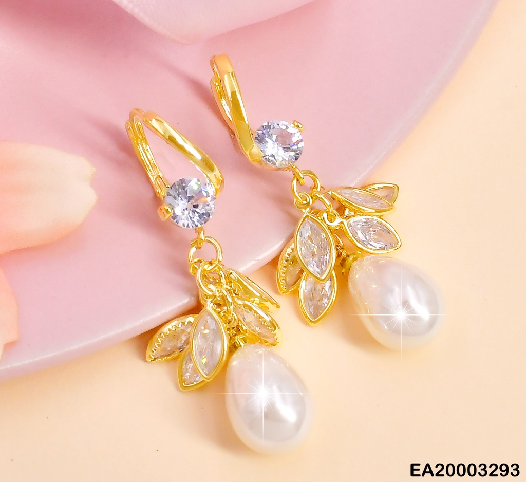ARETES HUGGIES ZIRC RD/ HOJAS ZIRC/PERLA COLGANTE EE1365-132