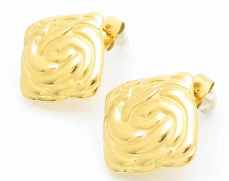 ARETES DOR ROMBO BASE IRREGULAR KE113736
