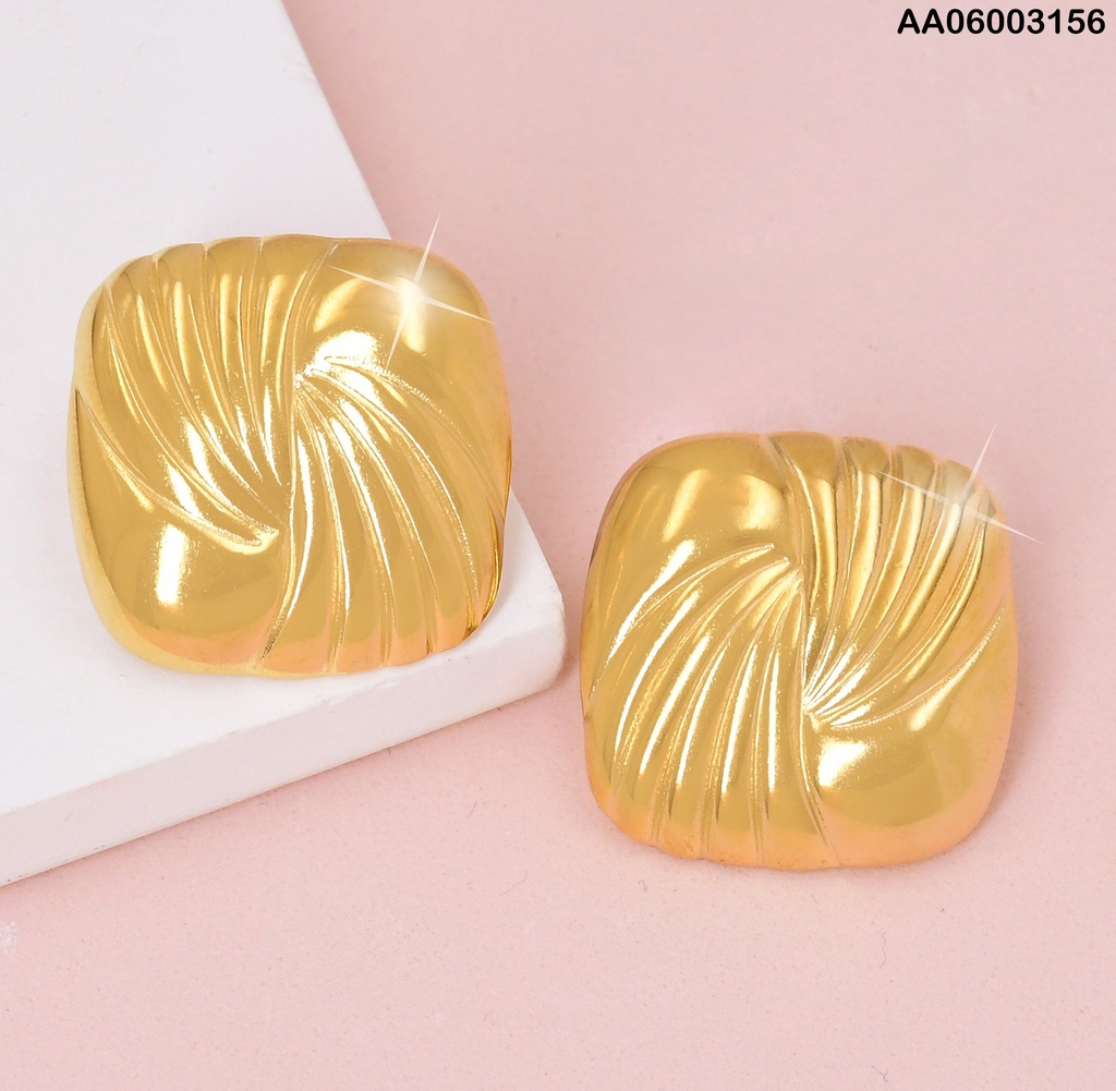 ARETES DOR CUADRO RAYAS SUP/INF ENTRELAZADAS EN CENTRO EA961-45