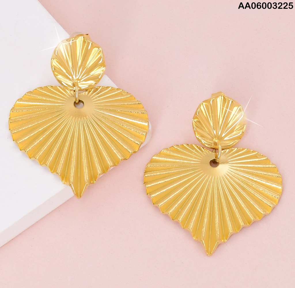 ARETES DOR CIRCULO/ CORAZON EN FORMA DE ABANICO  EA1106-45