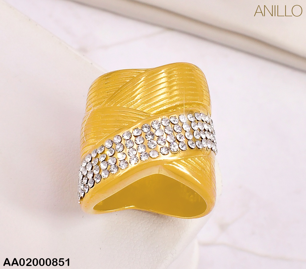 ANILLO DOR LINEAS ENTRELAZADAS LISAS/ZIRC DIAGONAL PART. SUP. RA247-305