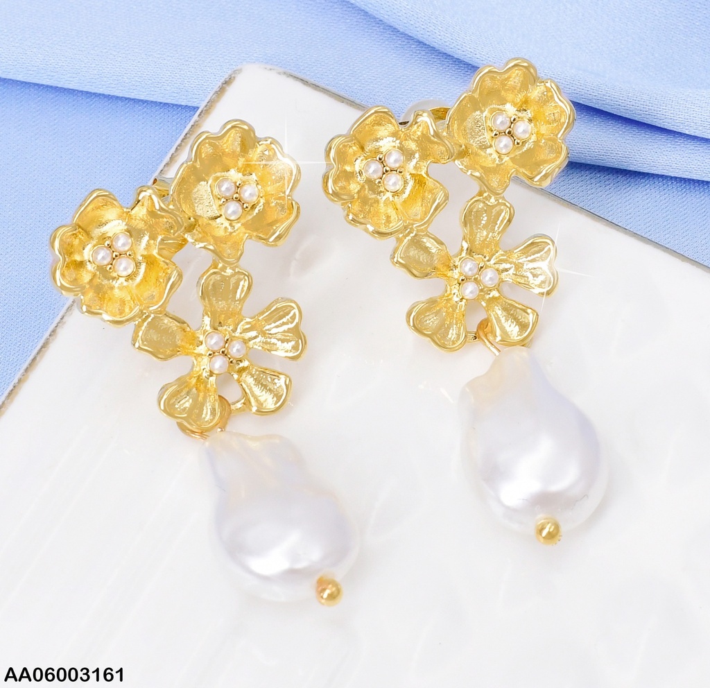 ARETES DOR 3 FLORES PERLITAS CENTRO/ PERLA COLGANTE EA976-45