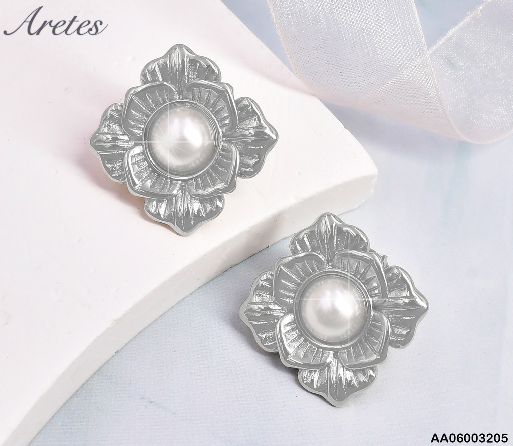 ARETES PLAT FLOR DOBLE PETALOS MEDIA PERLA CENTRO EA1074-1