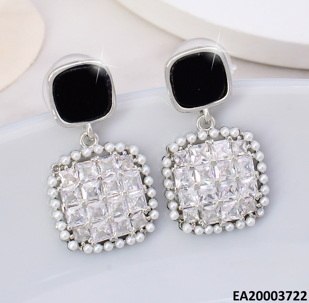 ARETES PLAT. CUADRO NEGRO/ CUADRO ZIRC EE1544-6