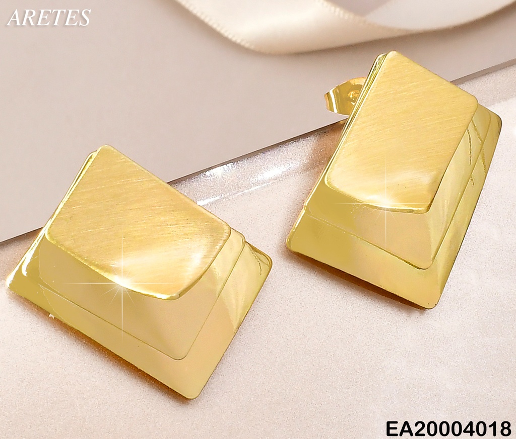 ARETES TRIPLE PLACA CUADRO EE2078-301