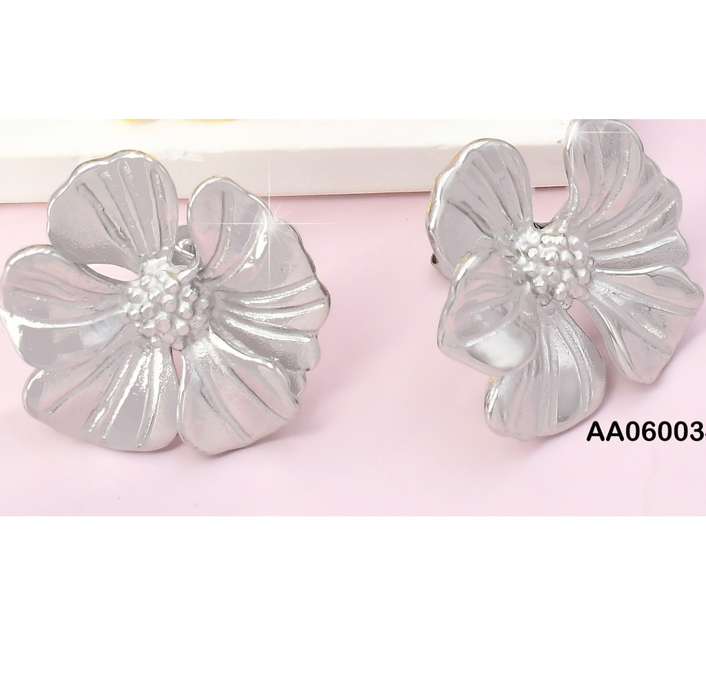ARETES PLAT. FLOR ABIERTA PETALOS DESNIVEL VD085063-113