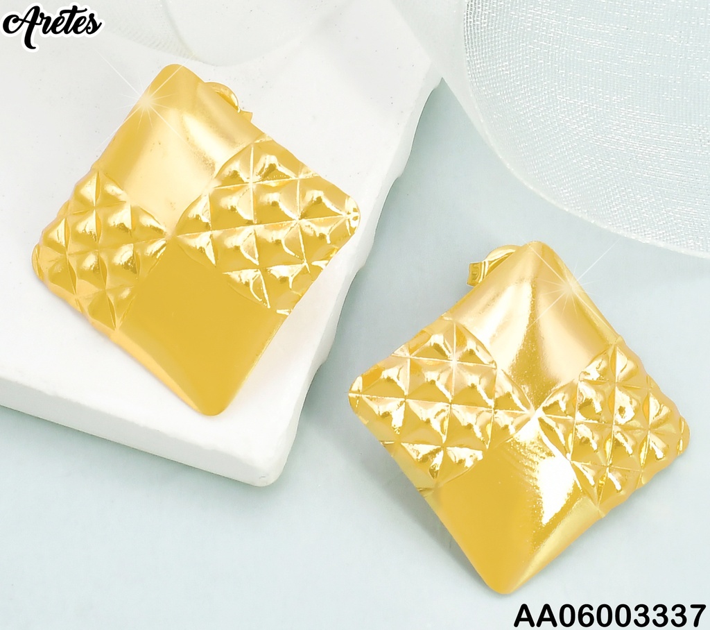 ARETES DOR ROMBO GR LISO/ROMBOS PEQ. DENTRO EA1136-270
