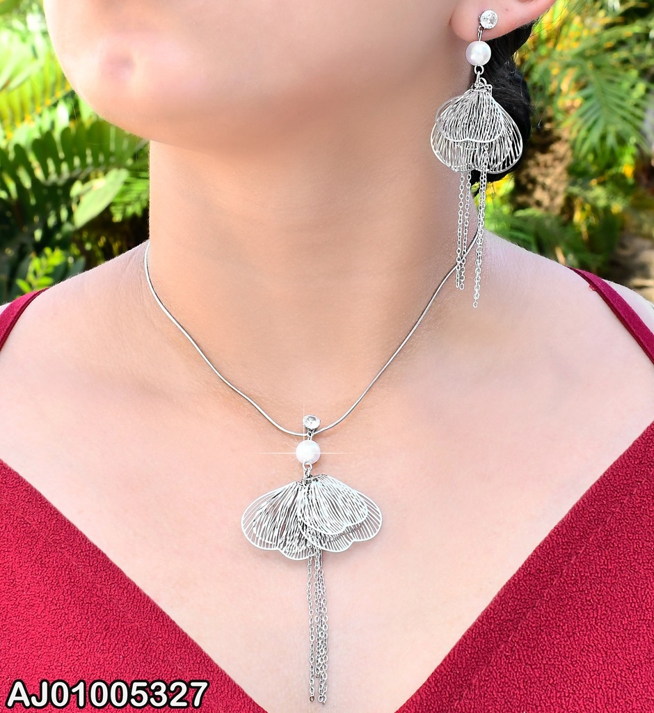 SET PLAT MARIPOSA CALADA/PERLA/CAD. COLGANTES SA927-45