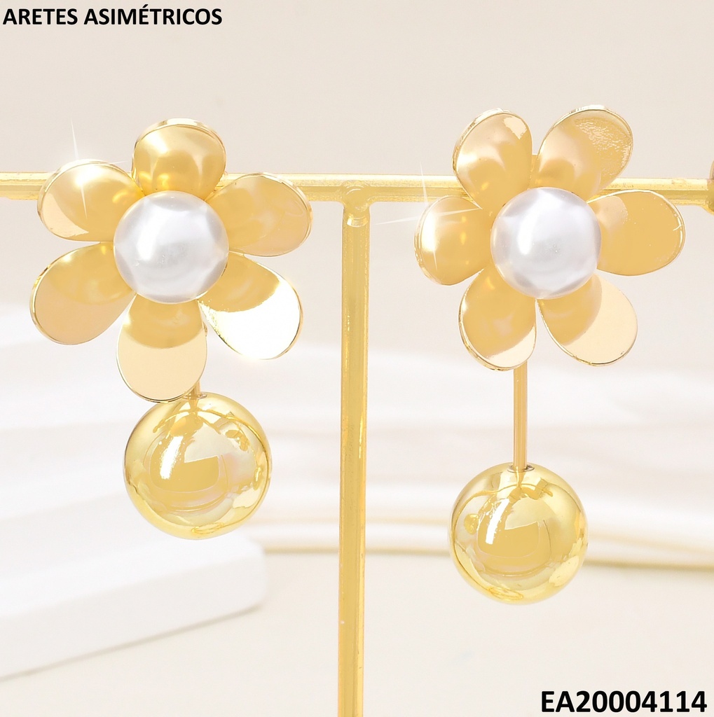 ARETES FLOR PERLA CENTRO C/PELOTA EE2122-301