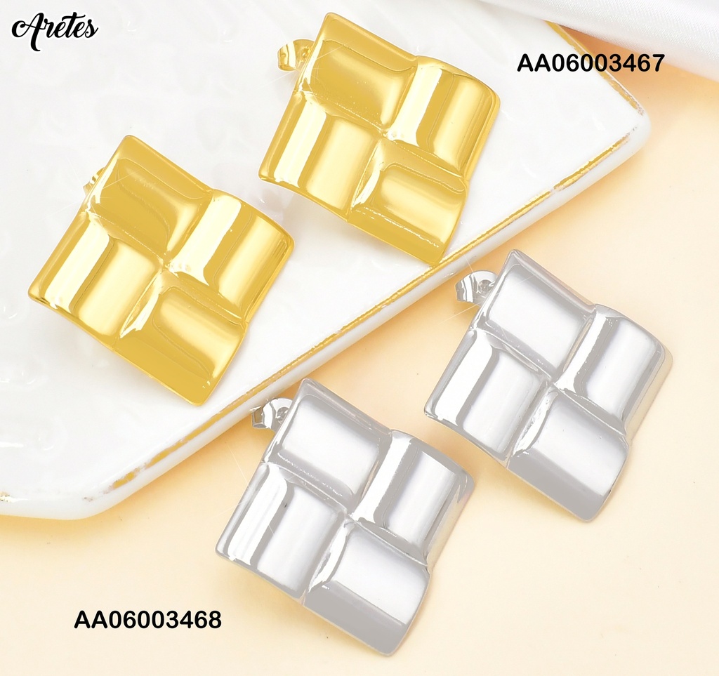 ARETES DOR DISEÑO CUADRANGULAR/ CUATRO SECCIONES EA846-1
