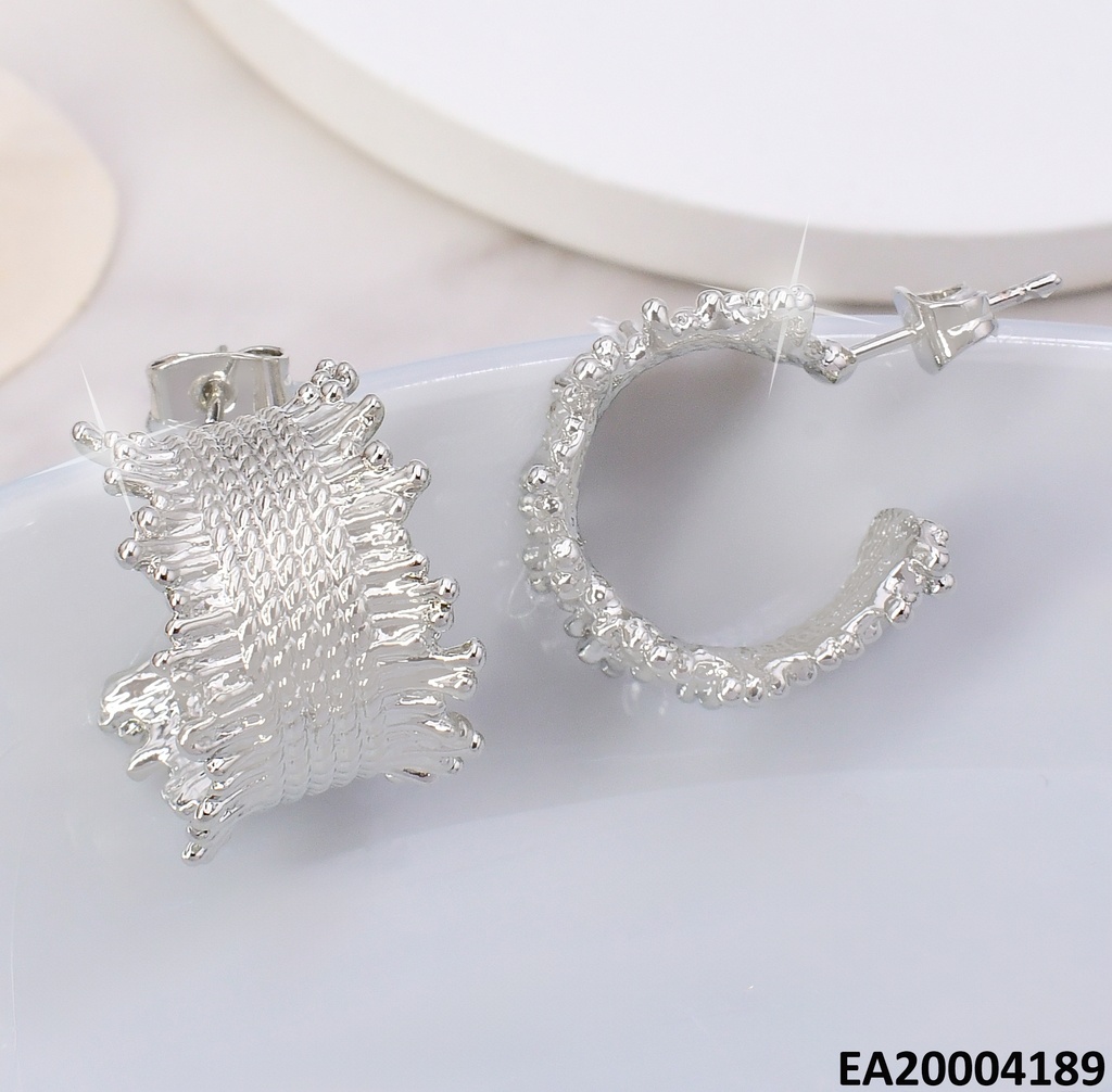 ARETES PLAT. "C"PUNTEADOS BORDES DESHILACHADOS  EE1858-9