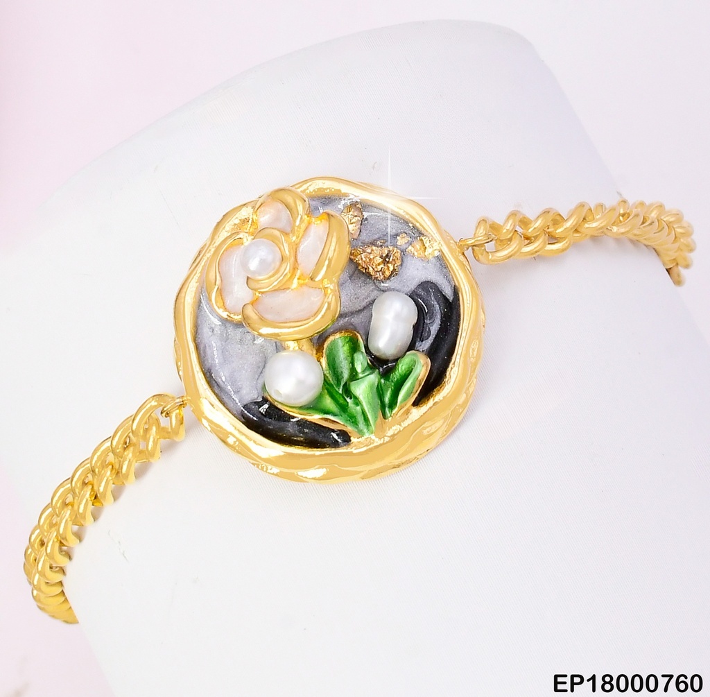 PULSERA CENTRO RD FLOR BLANCA FONDO GRIS K8362