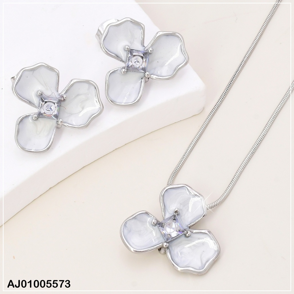 SET PLAT FLOR ESMALTADA BLANCA 3 PETALOS/ZIRC. SA1019-1