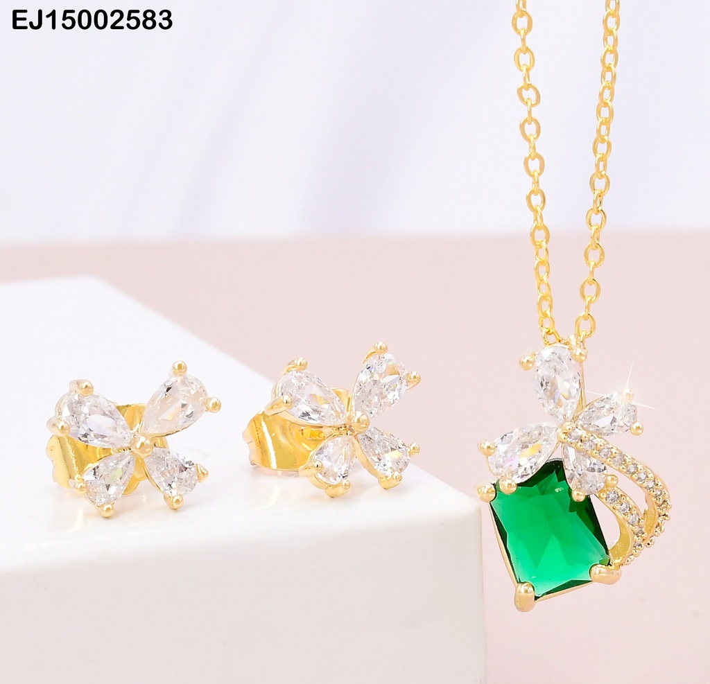 SET DOR MARIPOSA CRISTAL/DIJE  🦋 / ZIRC. VERDE RECTANGULAR  SE849-3