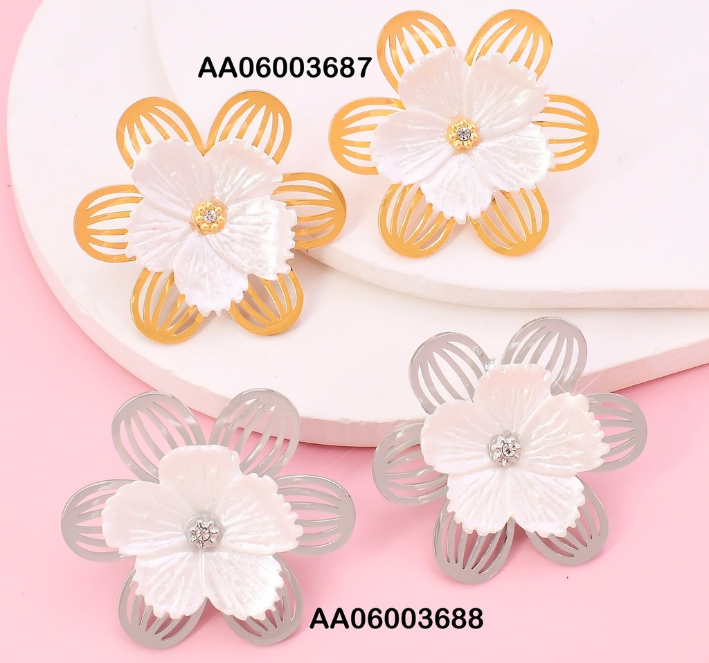 ARETES FLORES DOBLE DORADA/BLANCA KE118903-SP