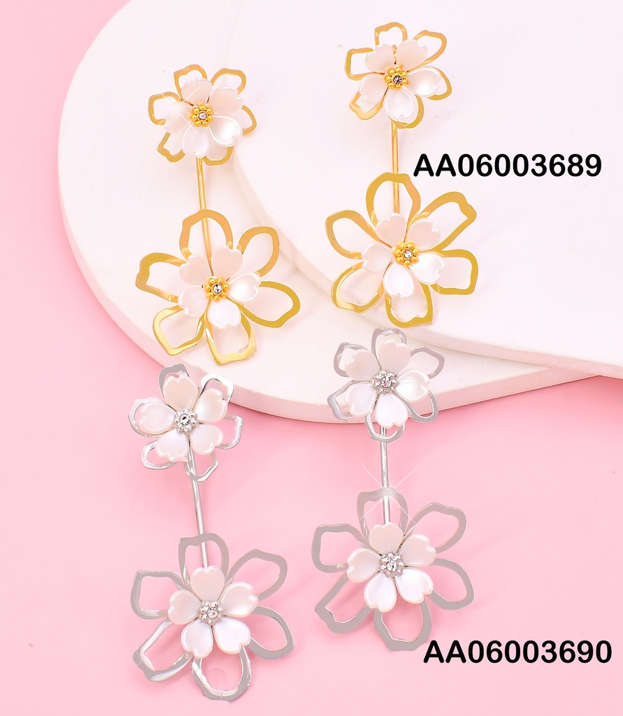ARETES TELEFONO FLOR DOBLES CALADA/BLANCA KE119273-SP