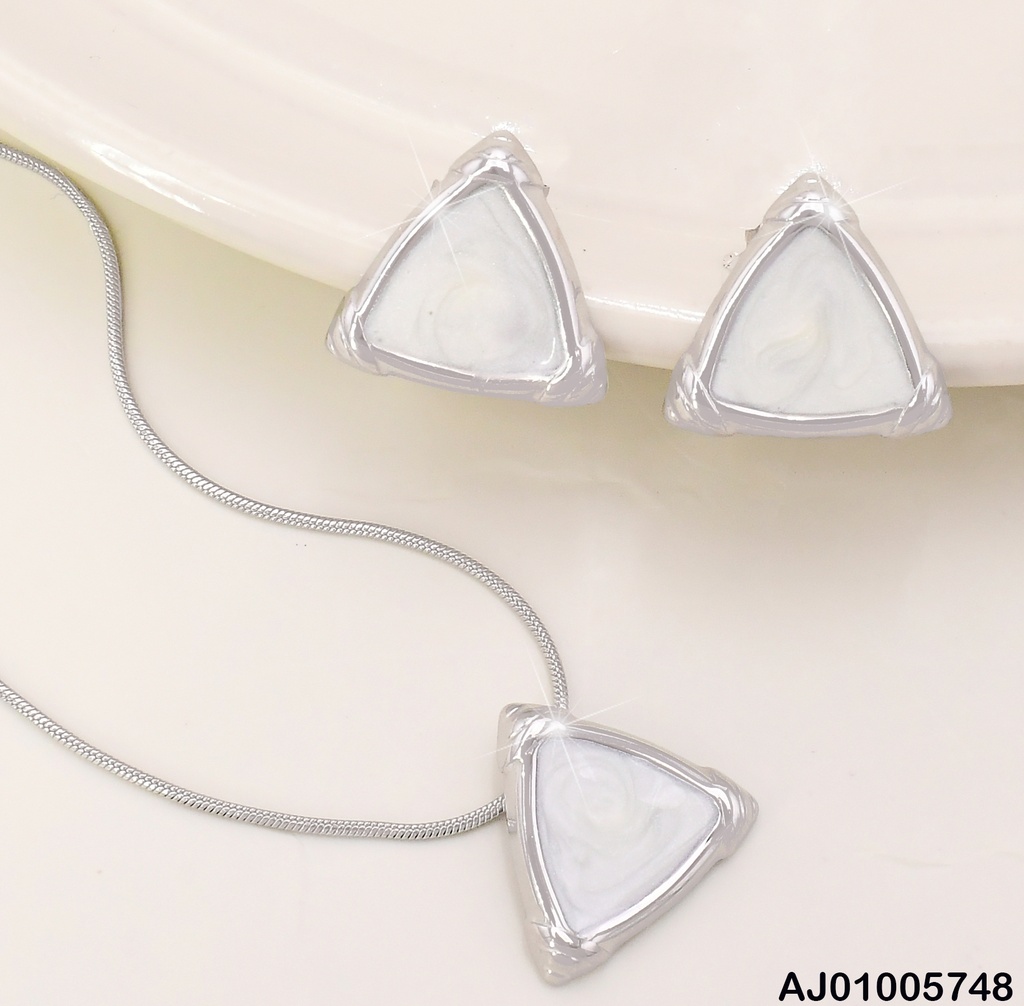SET ACERO PLATEADO TRIANGULO BLANCO SA1154-45