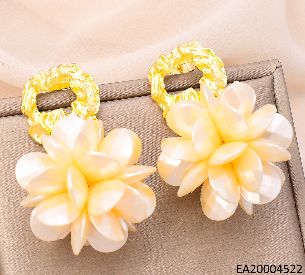 ARETES CIRCULO C/RACIMO DE PETALOS EE4077-323