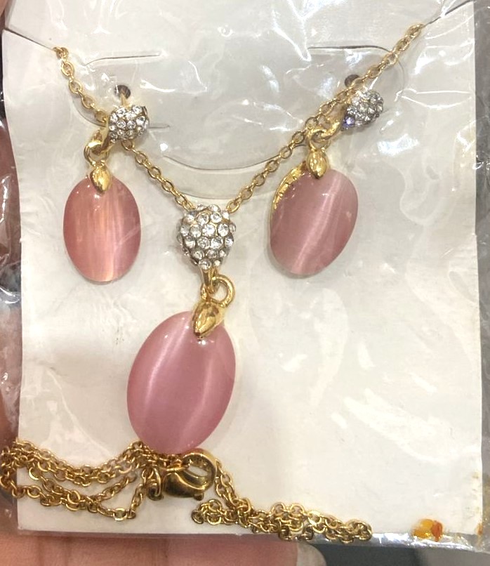 JUEGO OVALO PIEDRA ROSADA CON ZIRCONIAS/ARETES COLGANTES