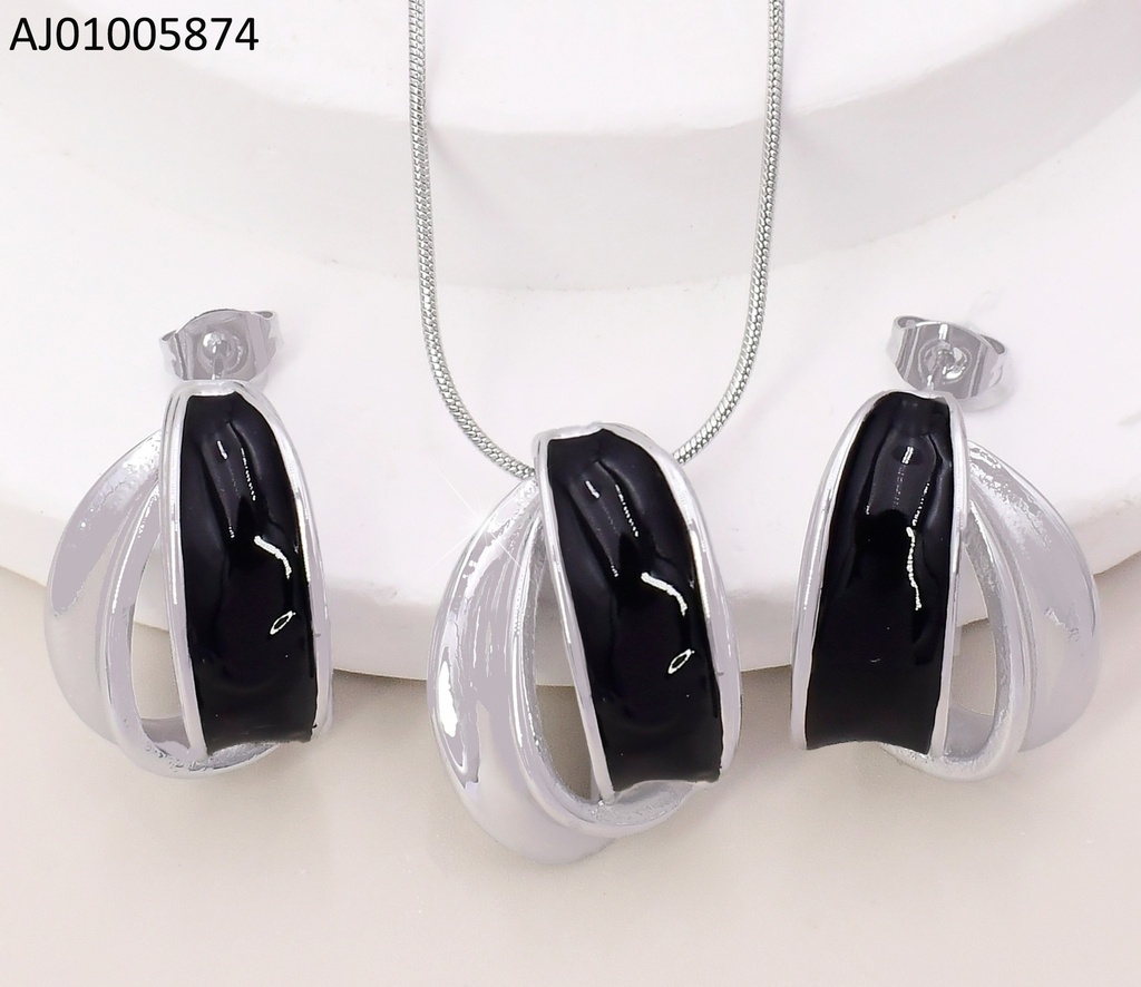 SET  DOBLE "C" ESMALTADA PLATEADA & NEGRA SA1178-45