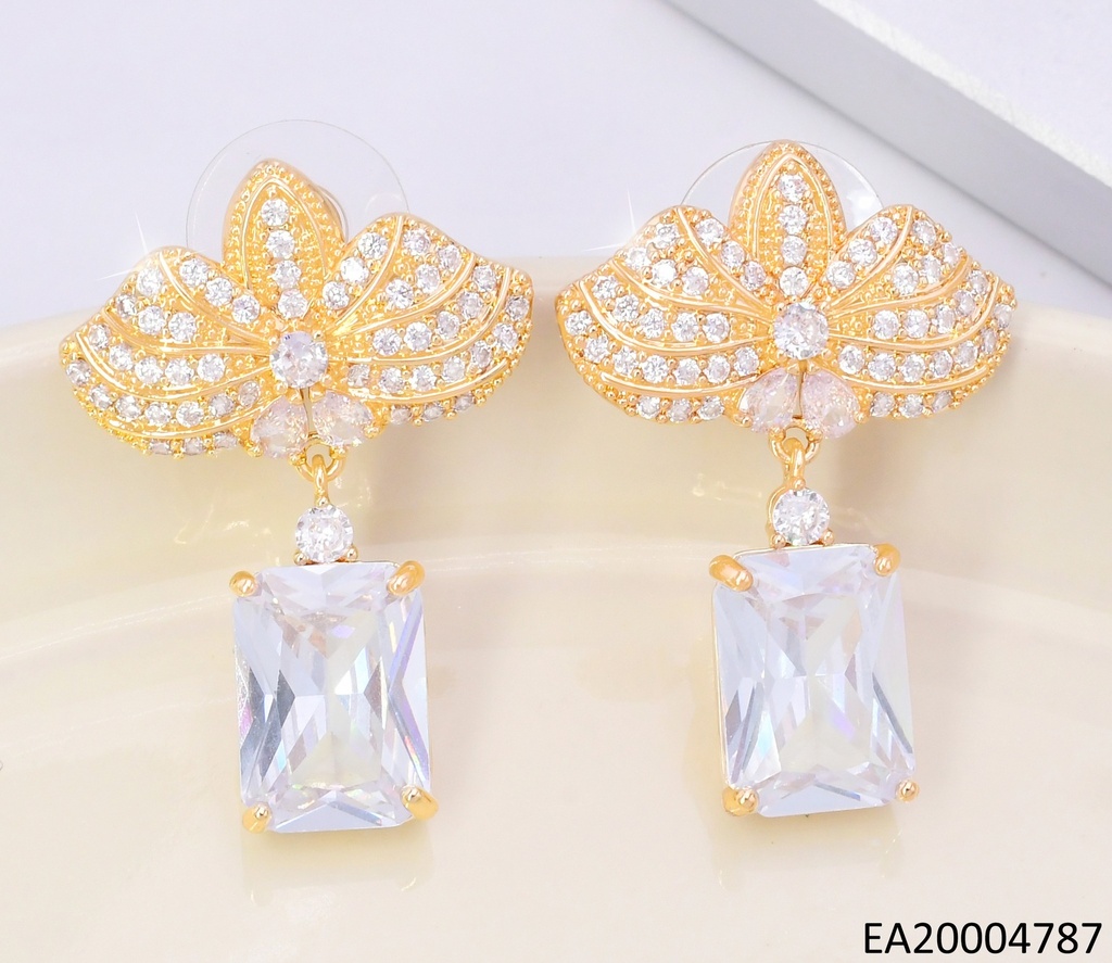 PENDIENTE COLGANTE CIRCONITA RECT. CRISTAL/ MARIPOSA DOR EE4484-6