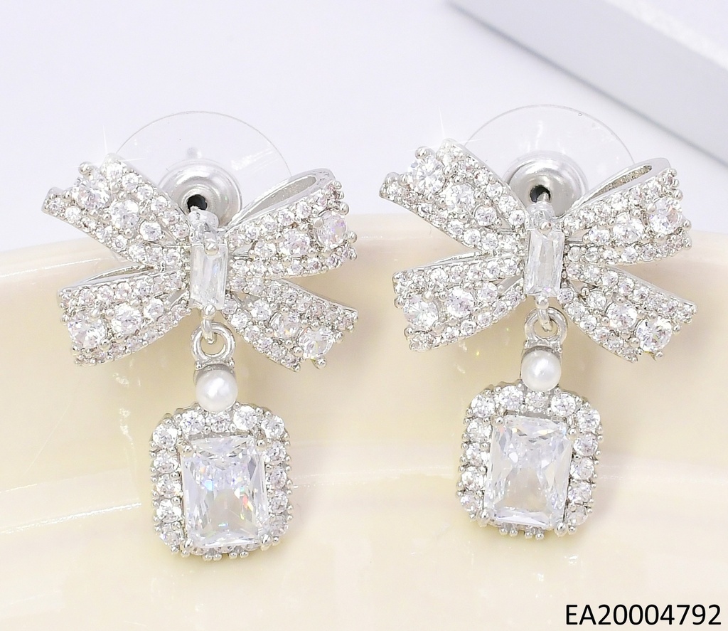 PENDIENTES COLGANTE CIRCONITA RECT. CRISTAL /LAZO PLAT. EE4431-6