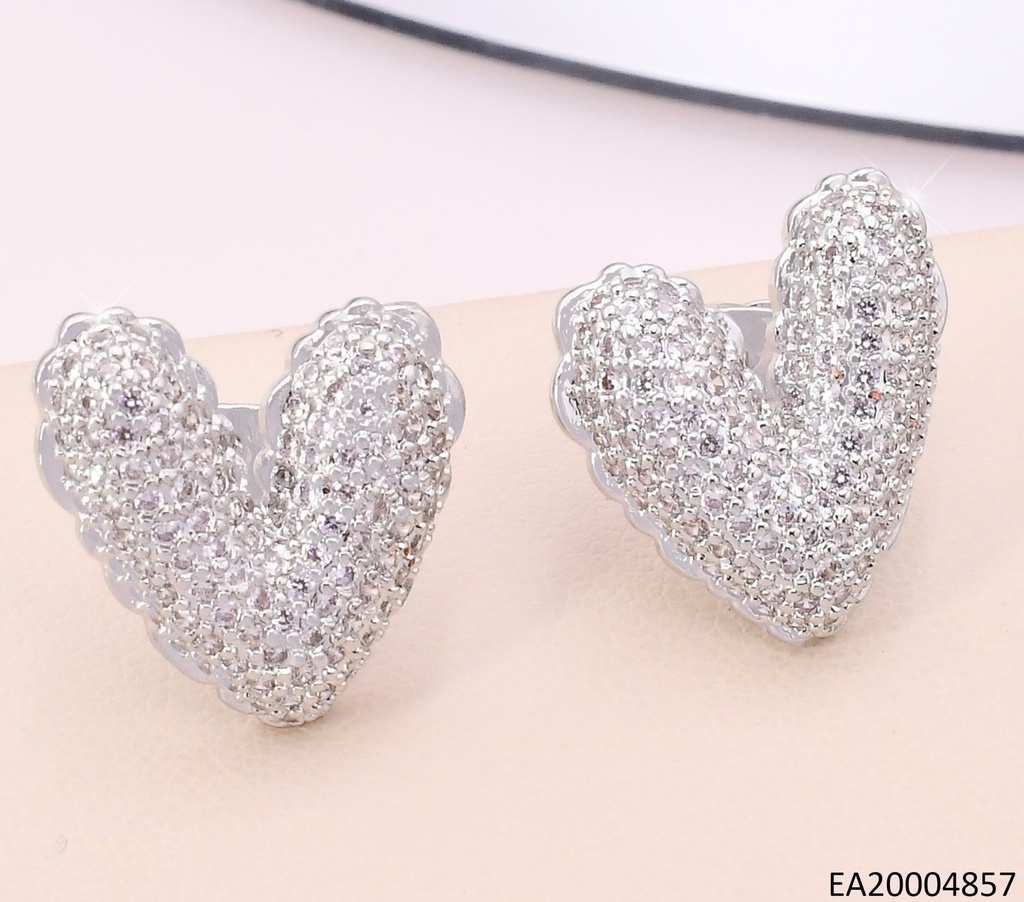 ARETES PLAT CORAZON "V" PRONUNCIADA BORDE CURVAS EE5010-268