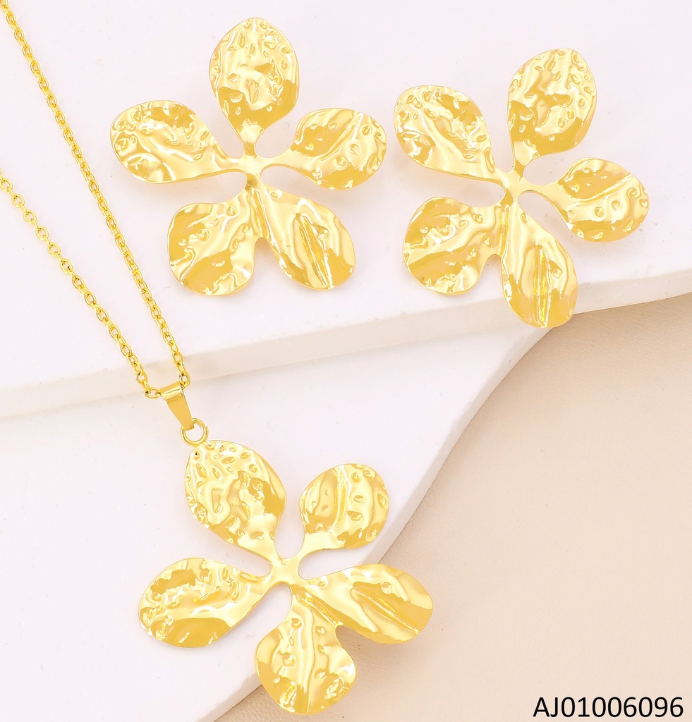 SET DORADO FLOR (5) PETALOS PUNTEADOS 0630-312