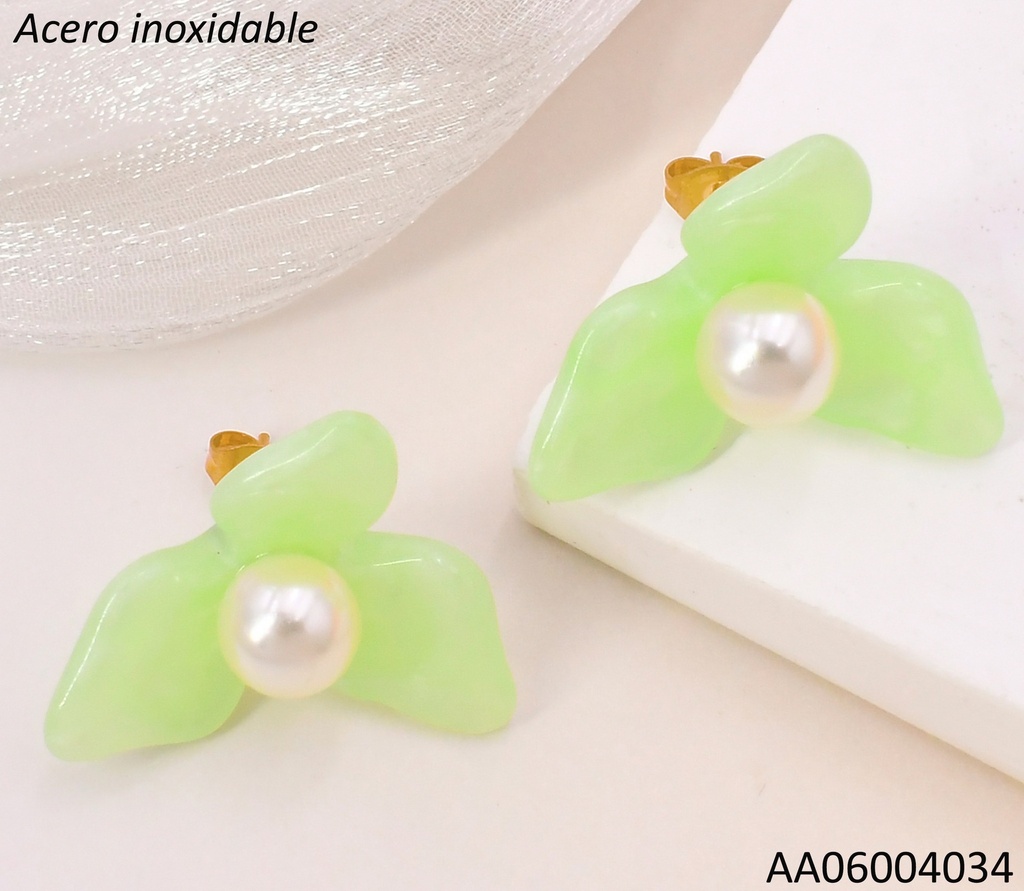 ARETES RESINA FLOR 3 PETALOS VERDES EA1282-416