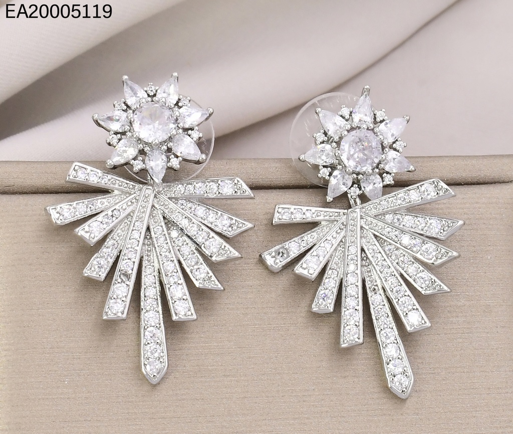 ARETES LARGOS PLATEADO FLOR CRISTAL EE4457-6