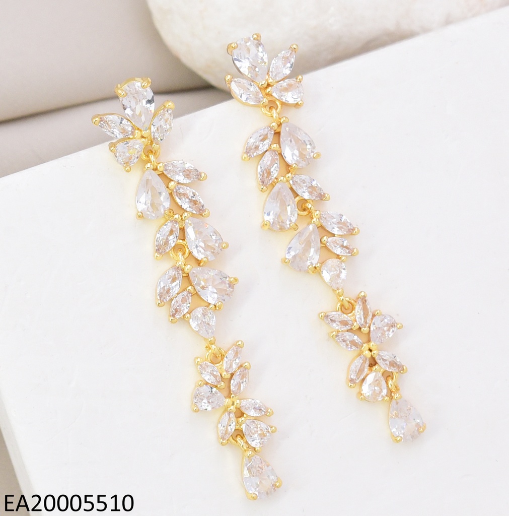 ARETES DOR HOJAS ZIRC. EE4790-6 18K (IN11)