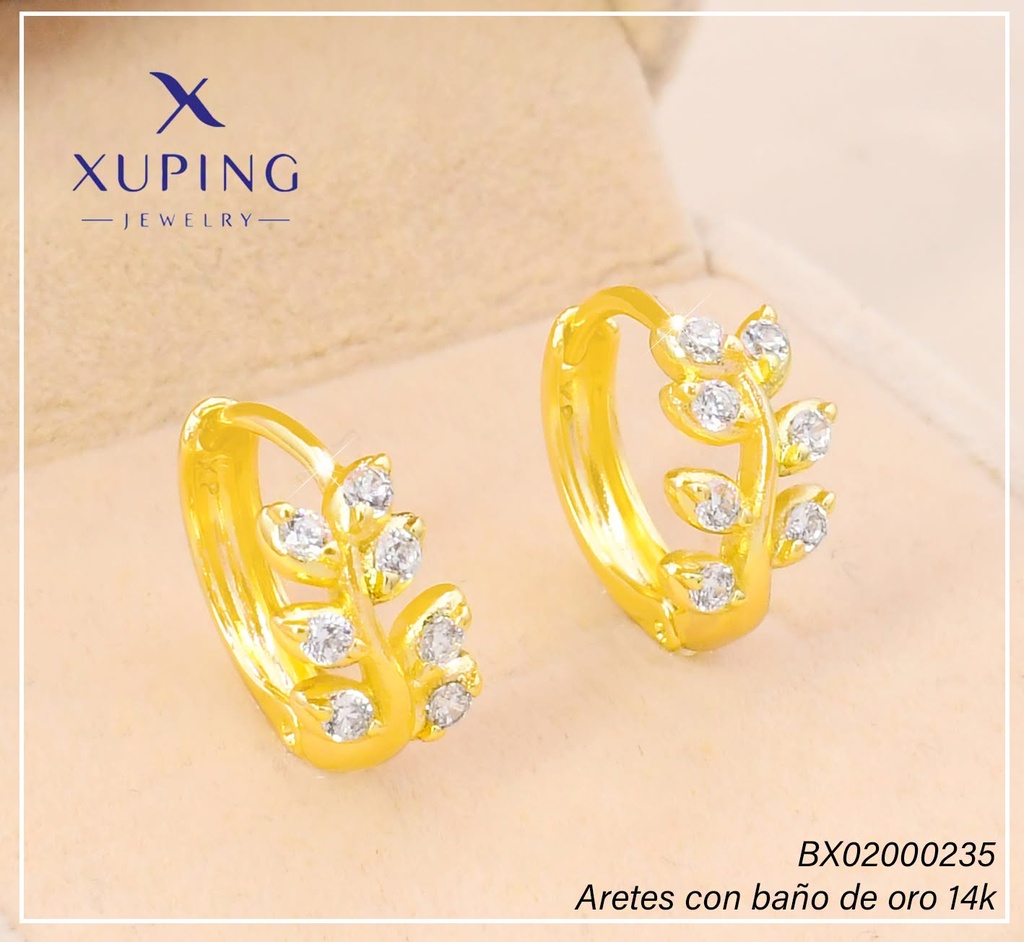 ARETES HUGGIES BAÑO DE ORO 14K. XUPING "C" HOJA ZIRC.  EE5422-428 012026