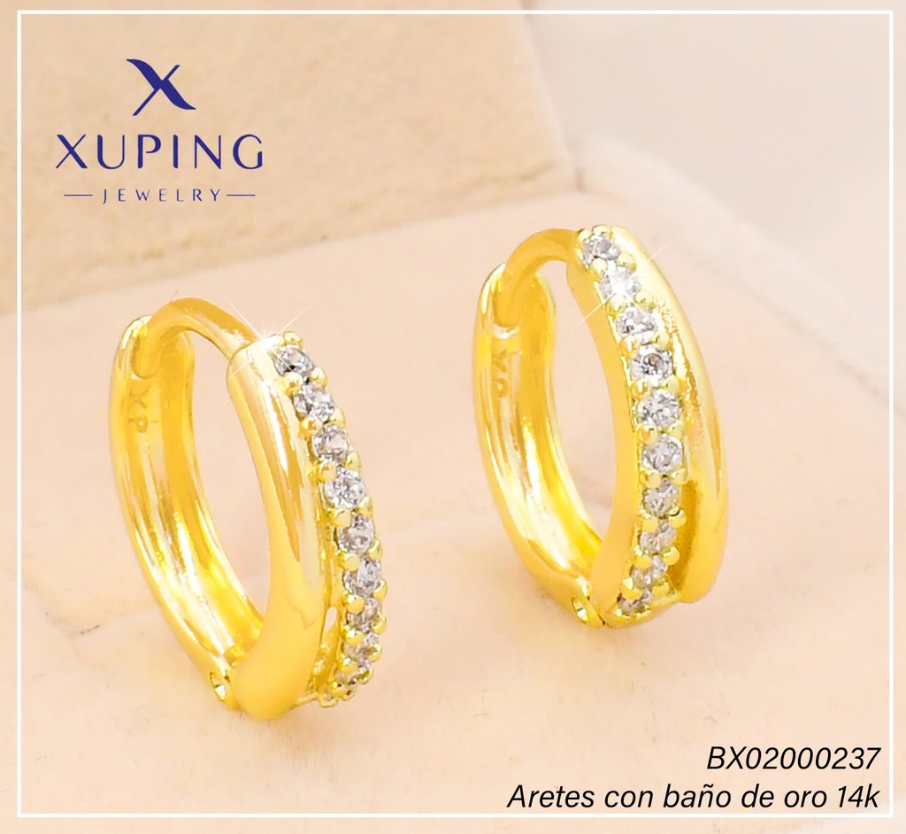 ARETES HUGGIES BAÑO DE ORO 14K. XUPING "C" LINEA ZIRC. EE5424-428 012026