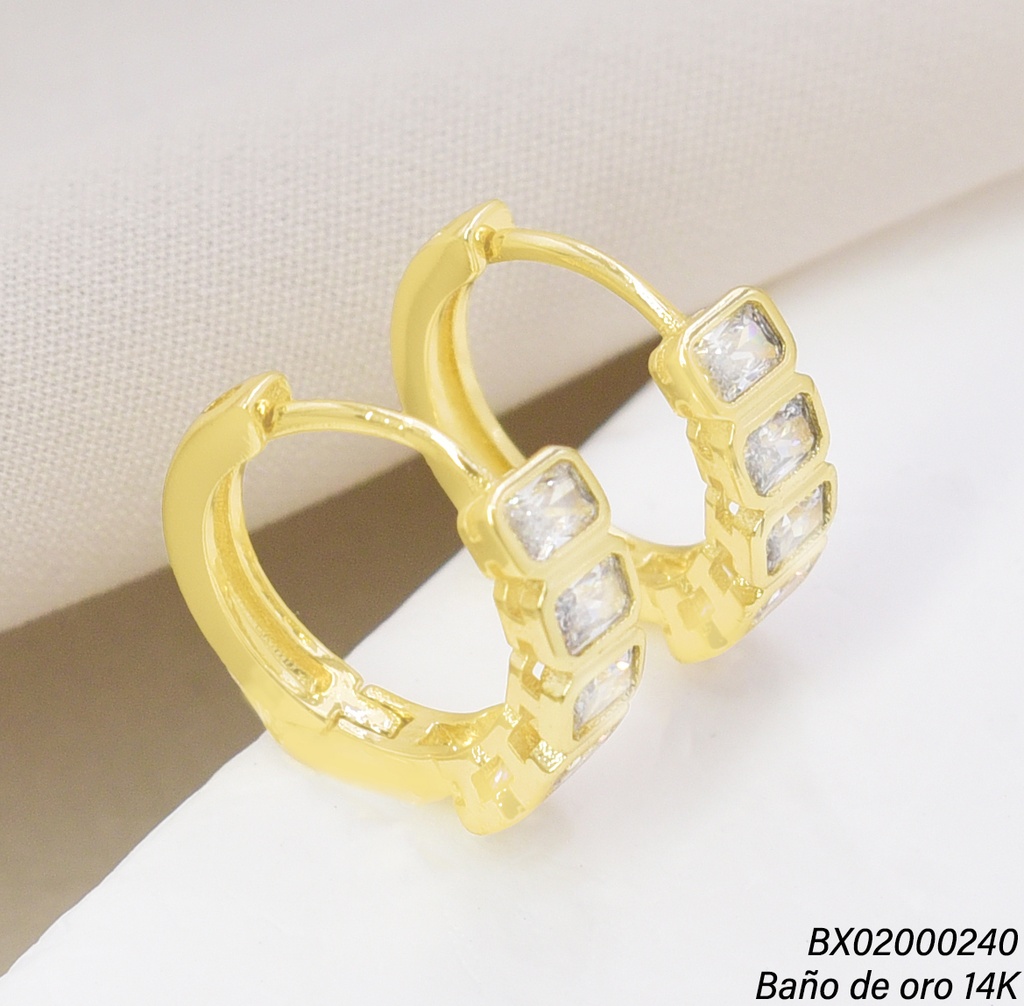 ARETES BAÑO DE ORO 14K. XUPING "C" ZIRC. RECT. EE5427-428 012026
