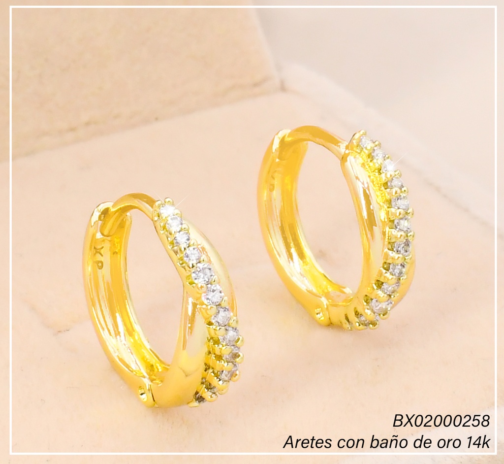 ARETES HUGGIES BAÑO DE ORO 14K. XUPING "C" S ZIRC. EE5449-428 012026