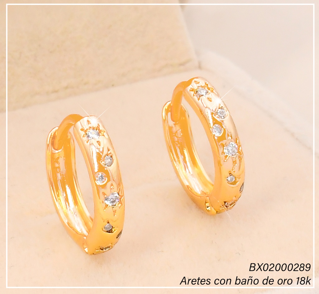 ARETES HUGGIES BAÑO DE ORO 18K. XUPING "C" ZIRC.  EE5475-428 012026