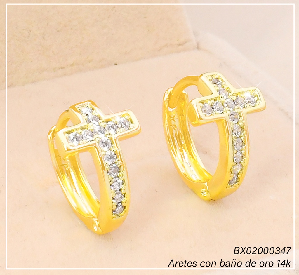ARETES HUGGIES BAÑO DE ORO 14K. XUPING "C" CRUZ ZIRC. EE5538-427 012026