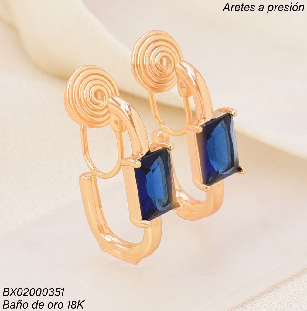 ARETES BAÑO DE ORO 18K. XUPING "J" ZIRC. RECT. AZUL EE5504-427 012026