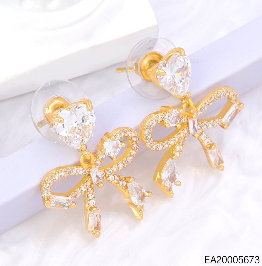 ARETES LAZO/ ZIRC. CORAZON DOR/PLAT EE4870-6 012026
