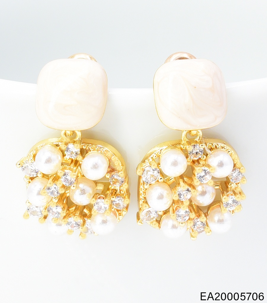 ARETES DOR CUADRO CREMA/ PERLAS ZIRC. EE4907-6 012026