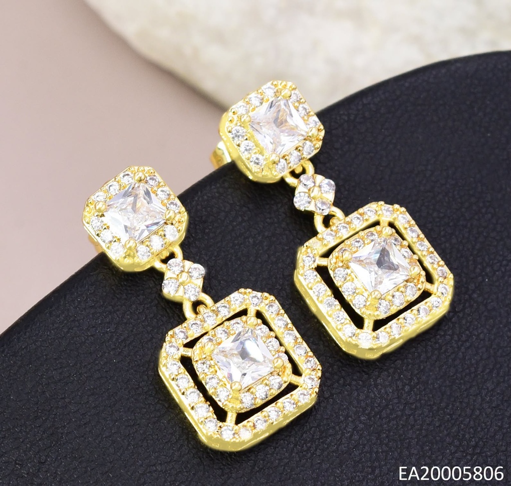 ARETES DOR. CUADRO ZIRC. EE5236-422 012026