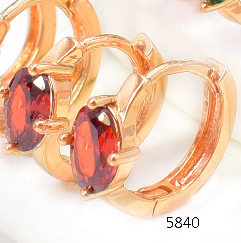 ARETES DOR. HUGGIES  ZIRC. OV. NARANJA EE5614-291 012026 (CM)