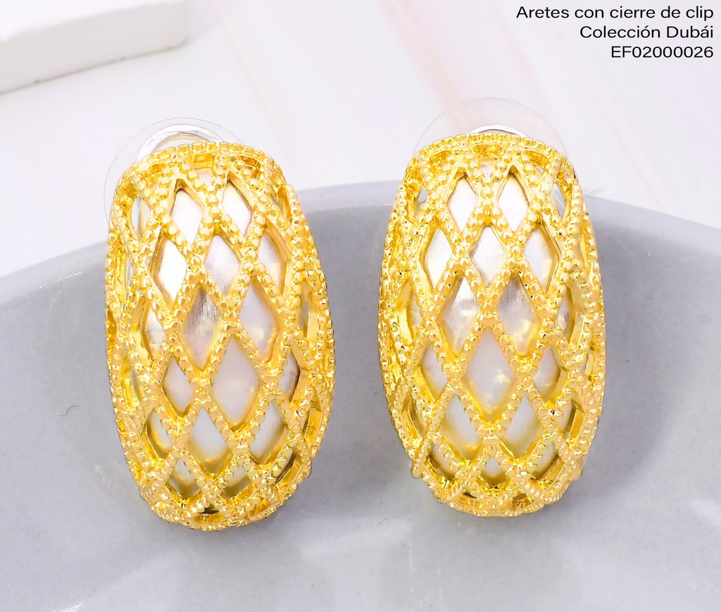 ARETES OVALO GRIS CUBIERTO ROMBOS DOR. FD25927