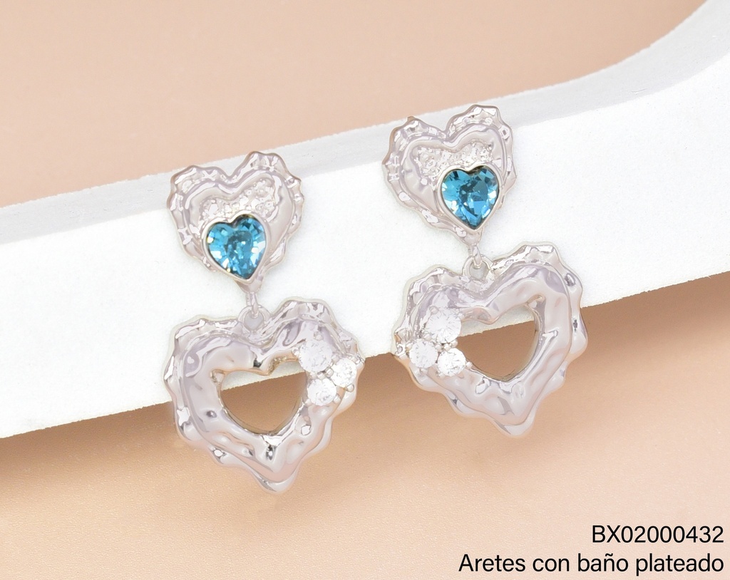 ARETES BAÑO PLATEADO CORAZON C/ZIRC.CELESTE-CROQUI JEYX-8573 XUPING