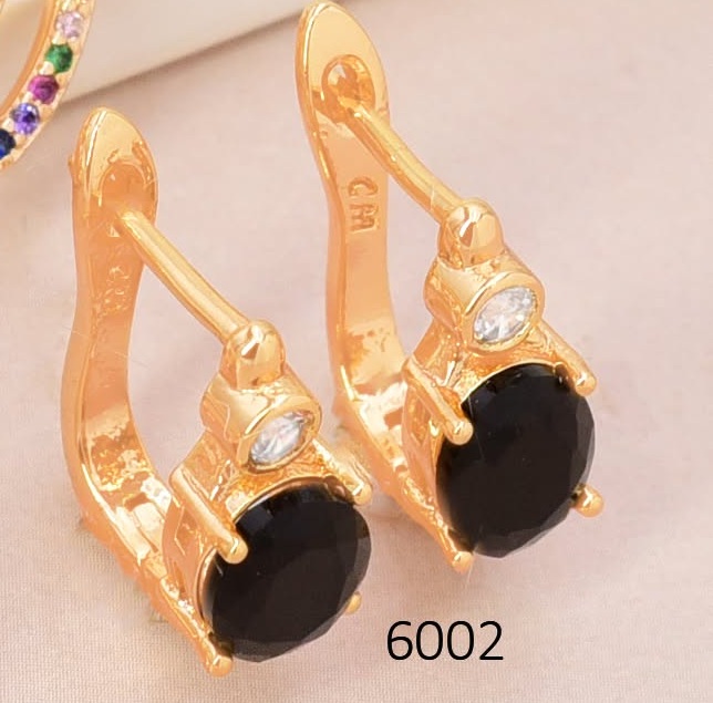 ARETES HUGGIES ZIRC/OV NEGRA EE5646-291 (IM26)
