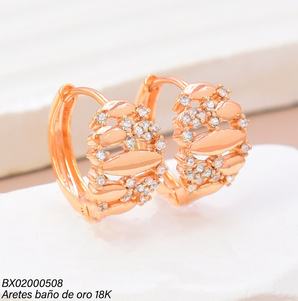 ARETES BAÑO DE ORO 18K. XUPING HUGGIES OV. LISOS ZIRC.
