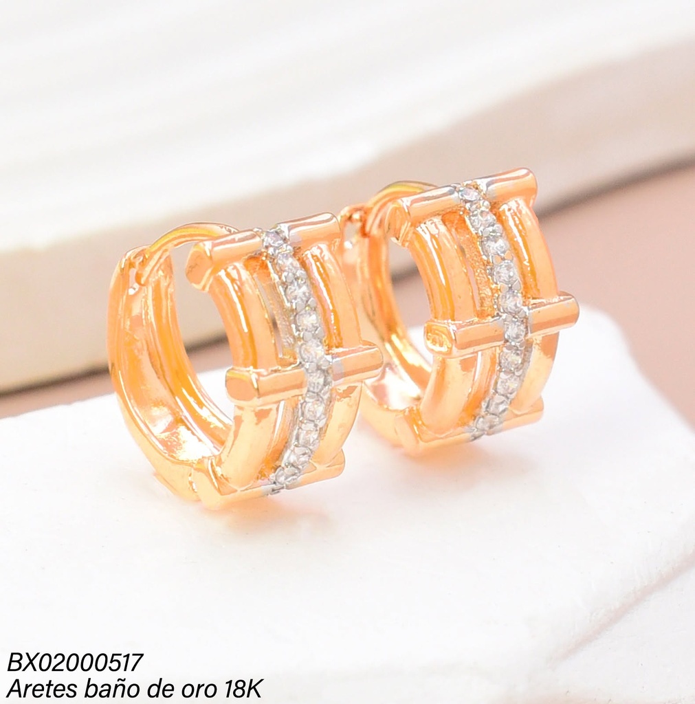 ARETES BAÑO DE ORO 18K. XUPING HUGGIES LINEAS LISAS/ZIRC