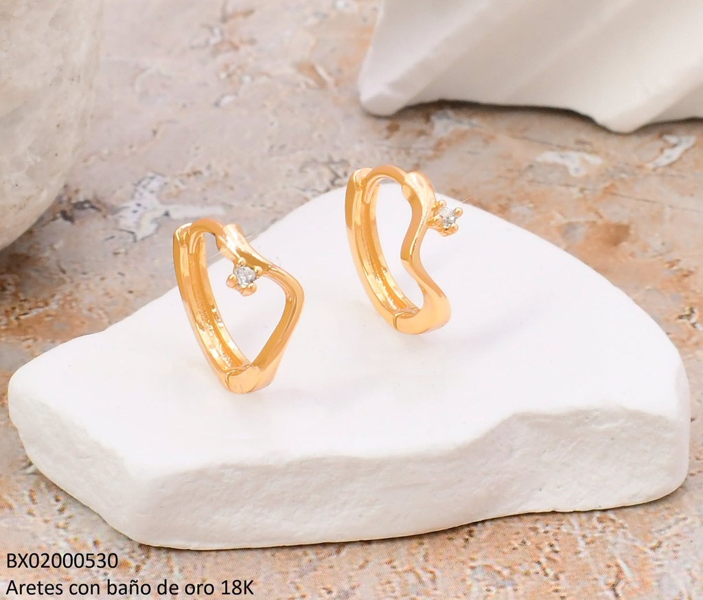 ARETES HUGGIES BAÑO DE ORO 18K. XUPING CURVA C/ZIRC.
