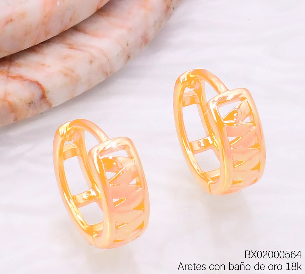 ARETES BAÑO DE ORO 18K XUPING HUGGIES CALADAS